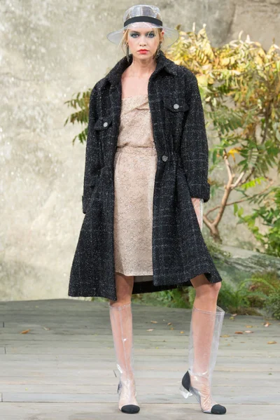 Look 23